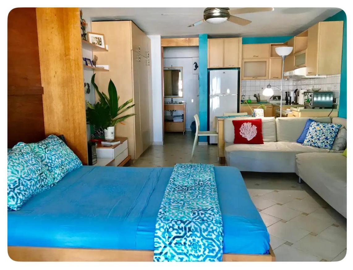 Cozy Beachfront Studio San Juan Exterior photo