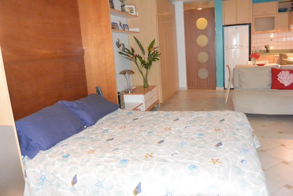 Cozy Beachfront Studio San Juan Exterior photo